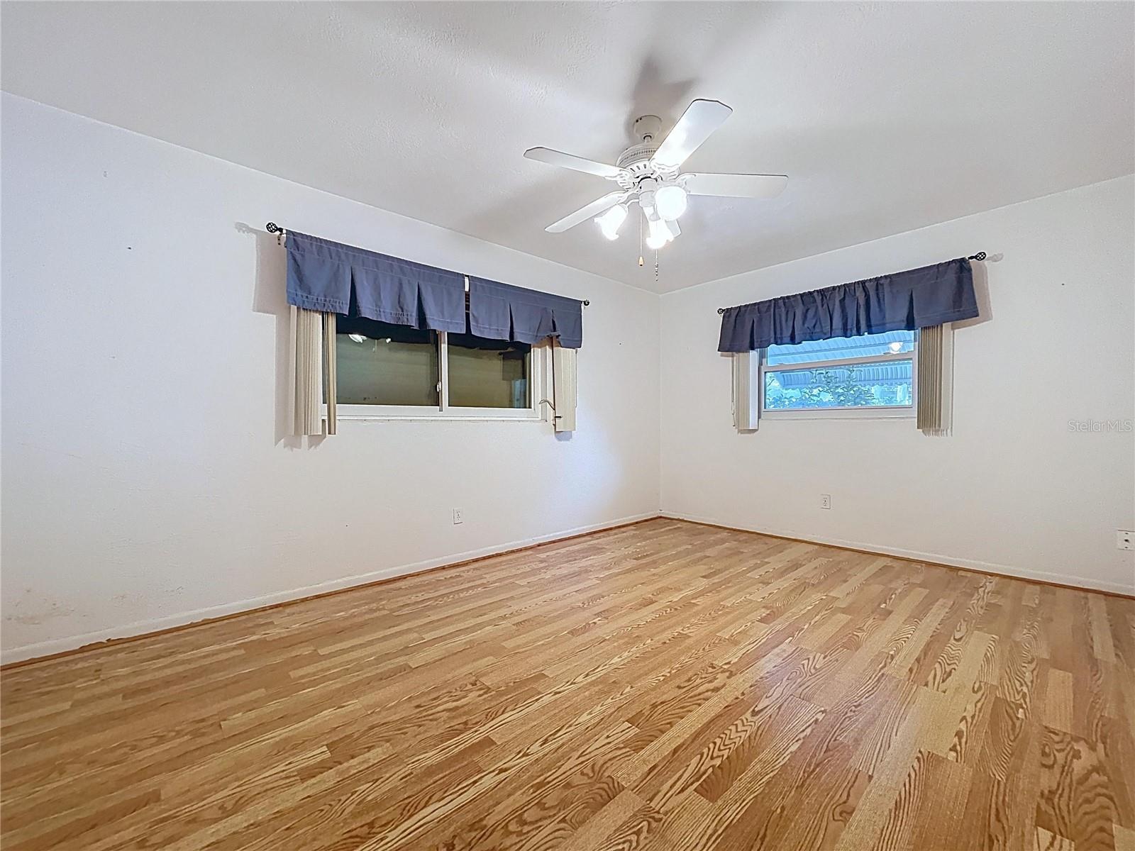 BAY BREEZE ESTATES - Residential