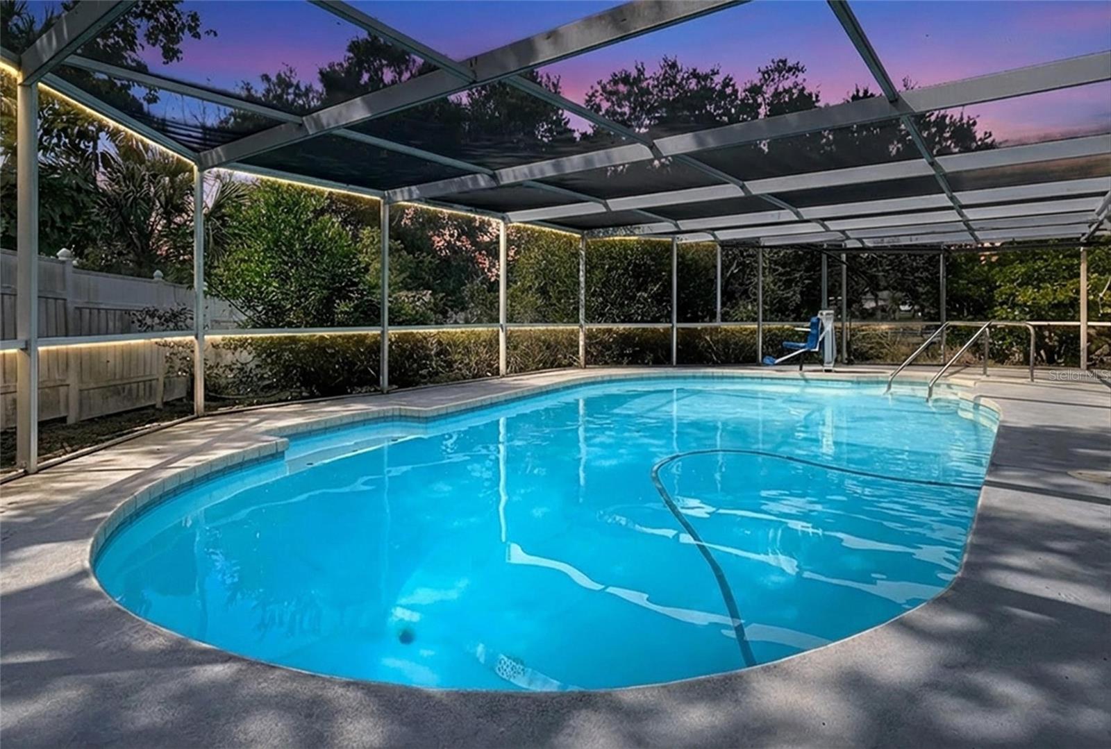 BAY BREEZE ESTATES - Residential