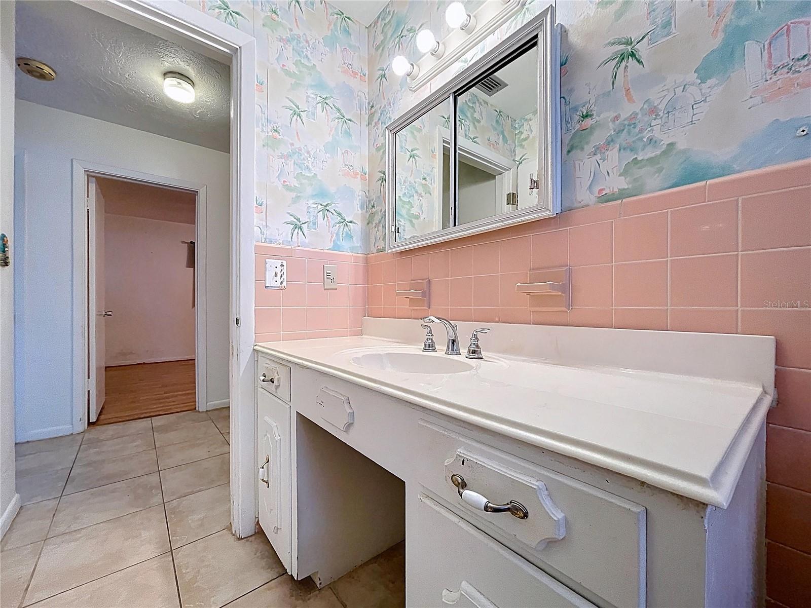 BAY BREEZE ESTATES - Residential