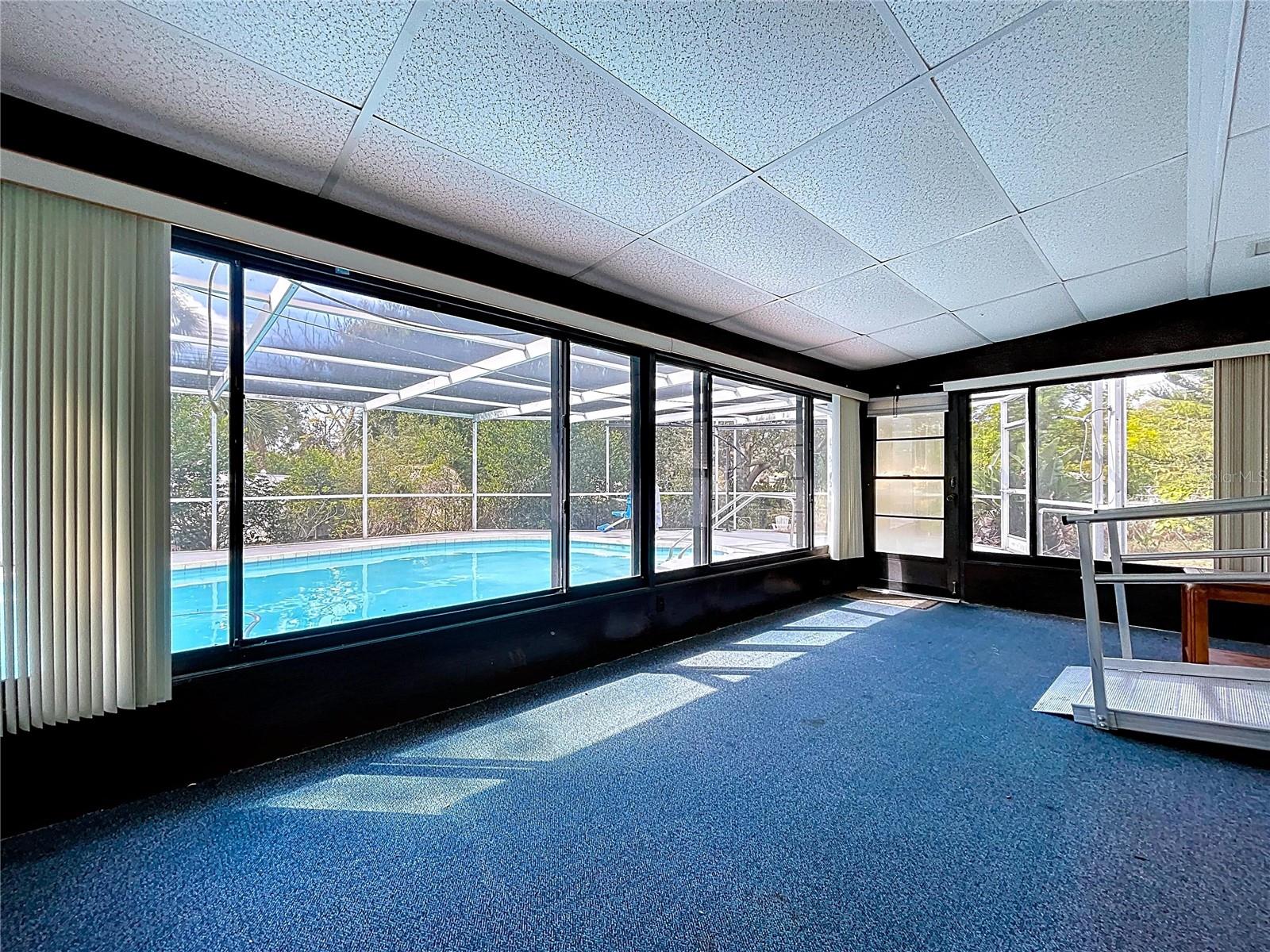 BAY BREEZE ESTATES - Residential