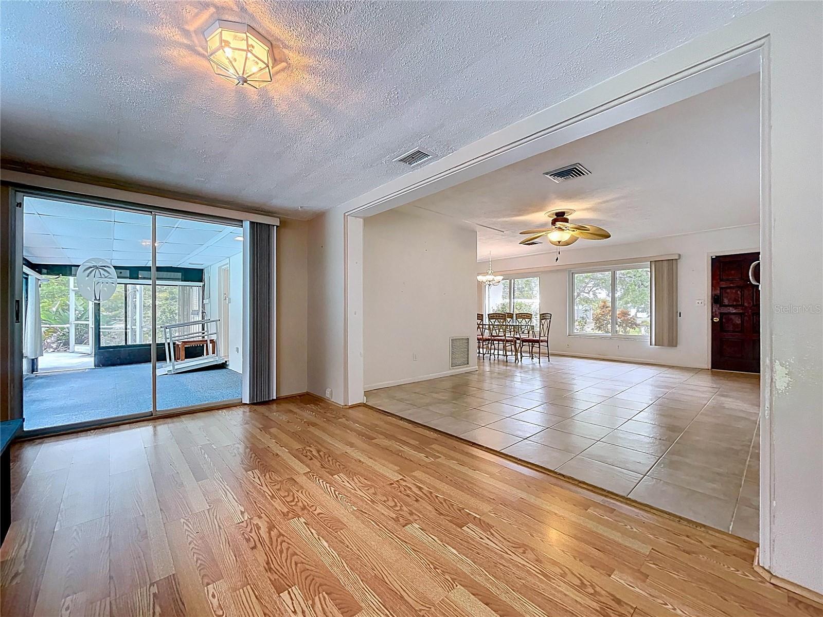 BAY BREEZE ESTATES - Residential