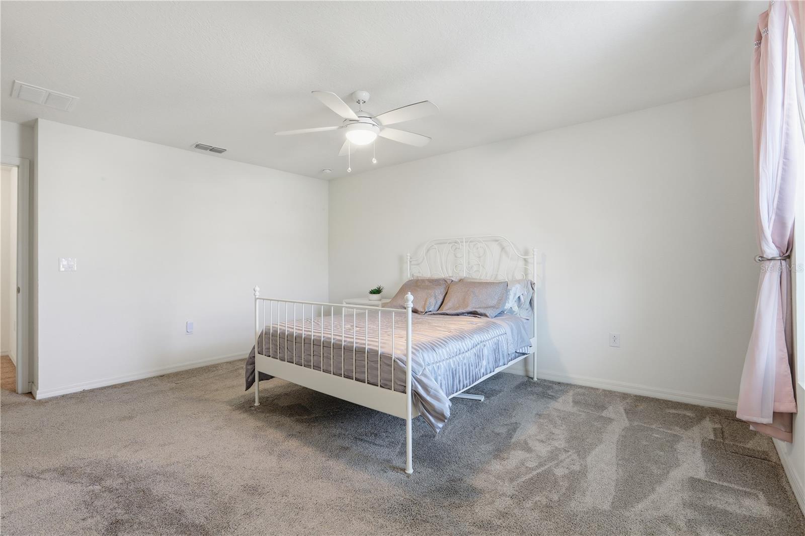 VINEYARDS/HORIZONS WEST PH 4 - Residential