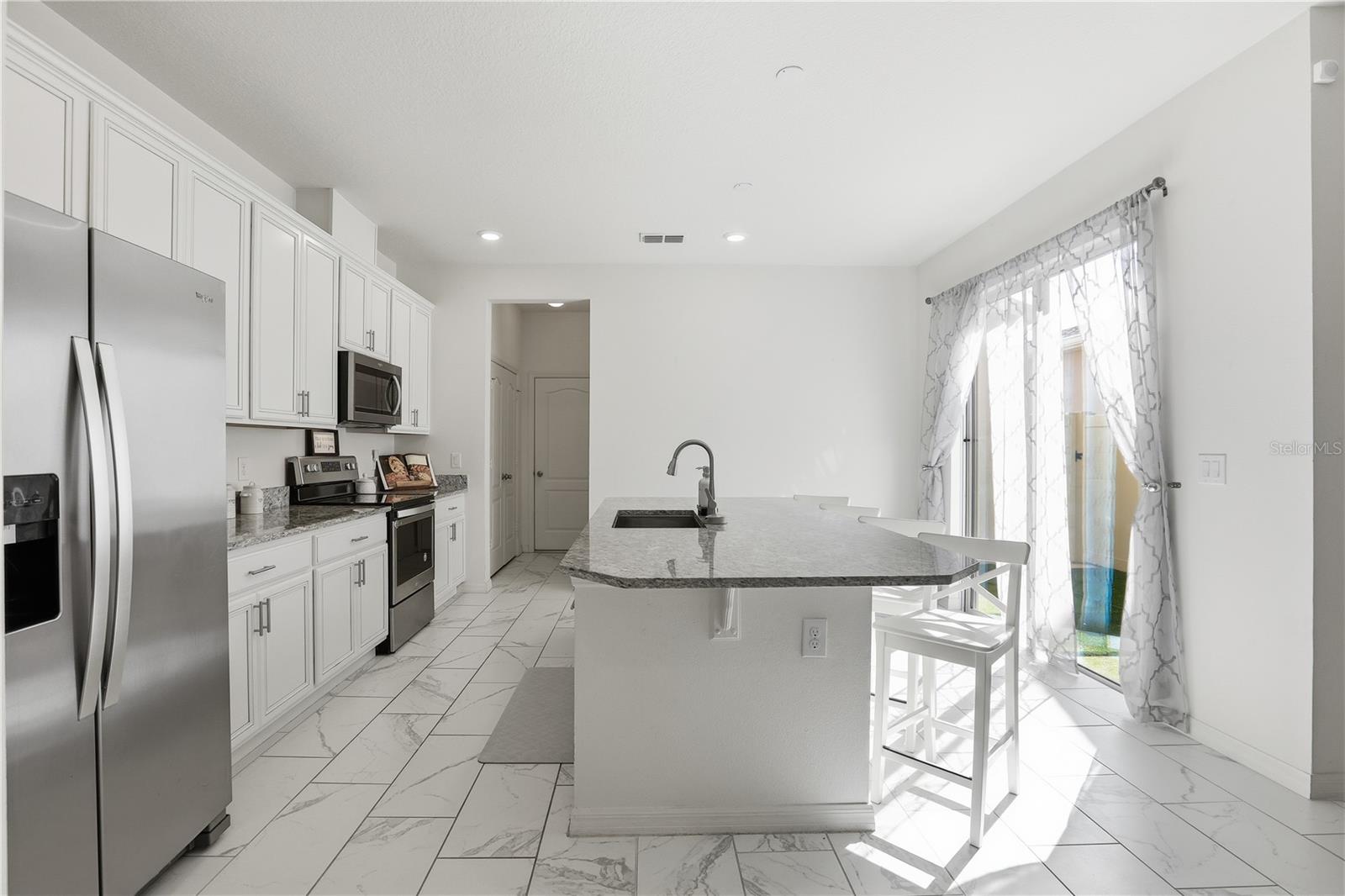 VINEYARDS/HORIZONS WEST PH 4 - Residential