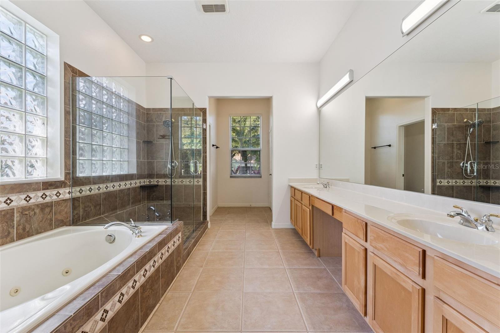 GLENMUIR UT 02 51 42 - Residential