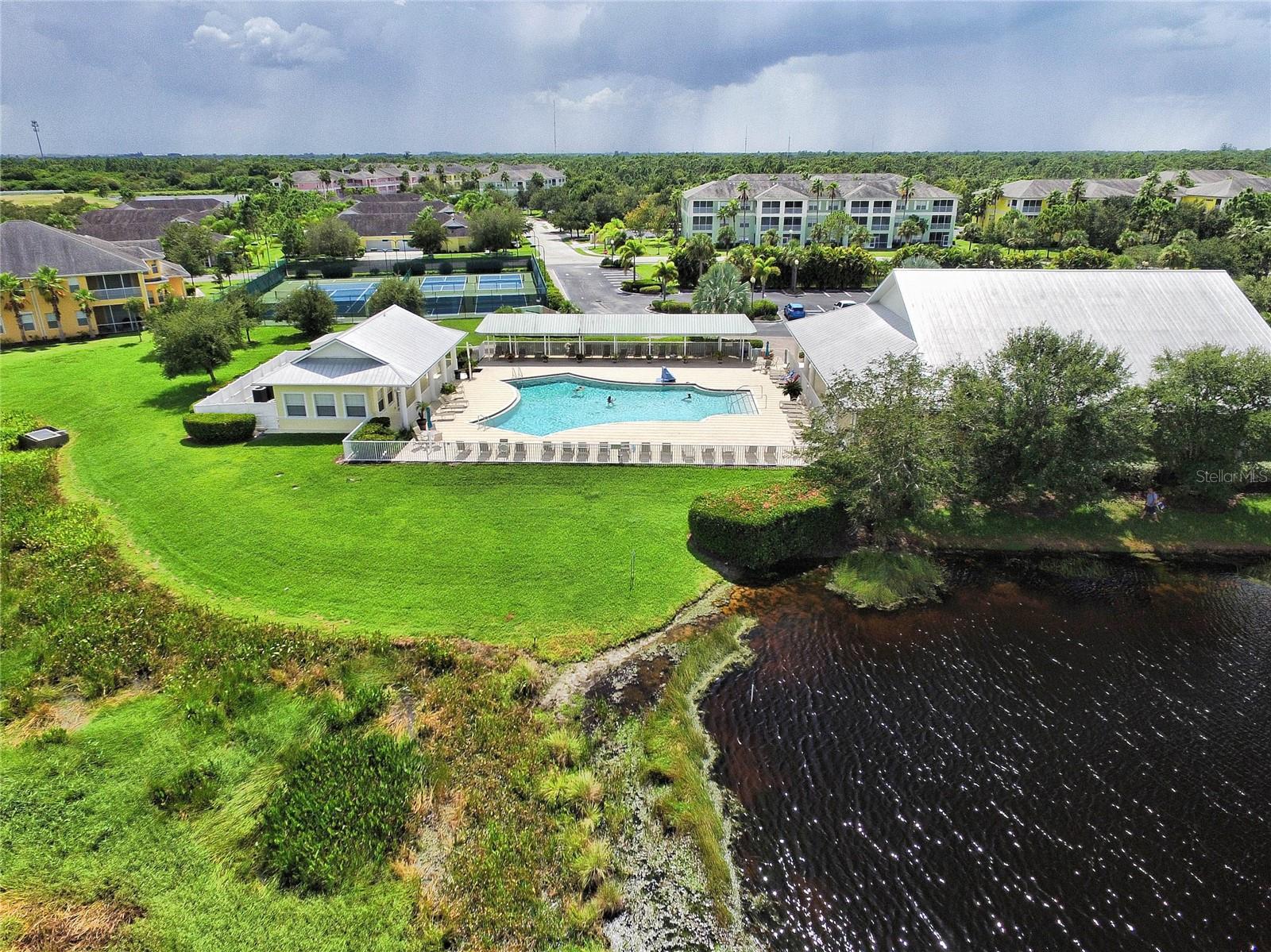 LAKE VIEW CONDO/HERITAGE LAKE PARK - Residential