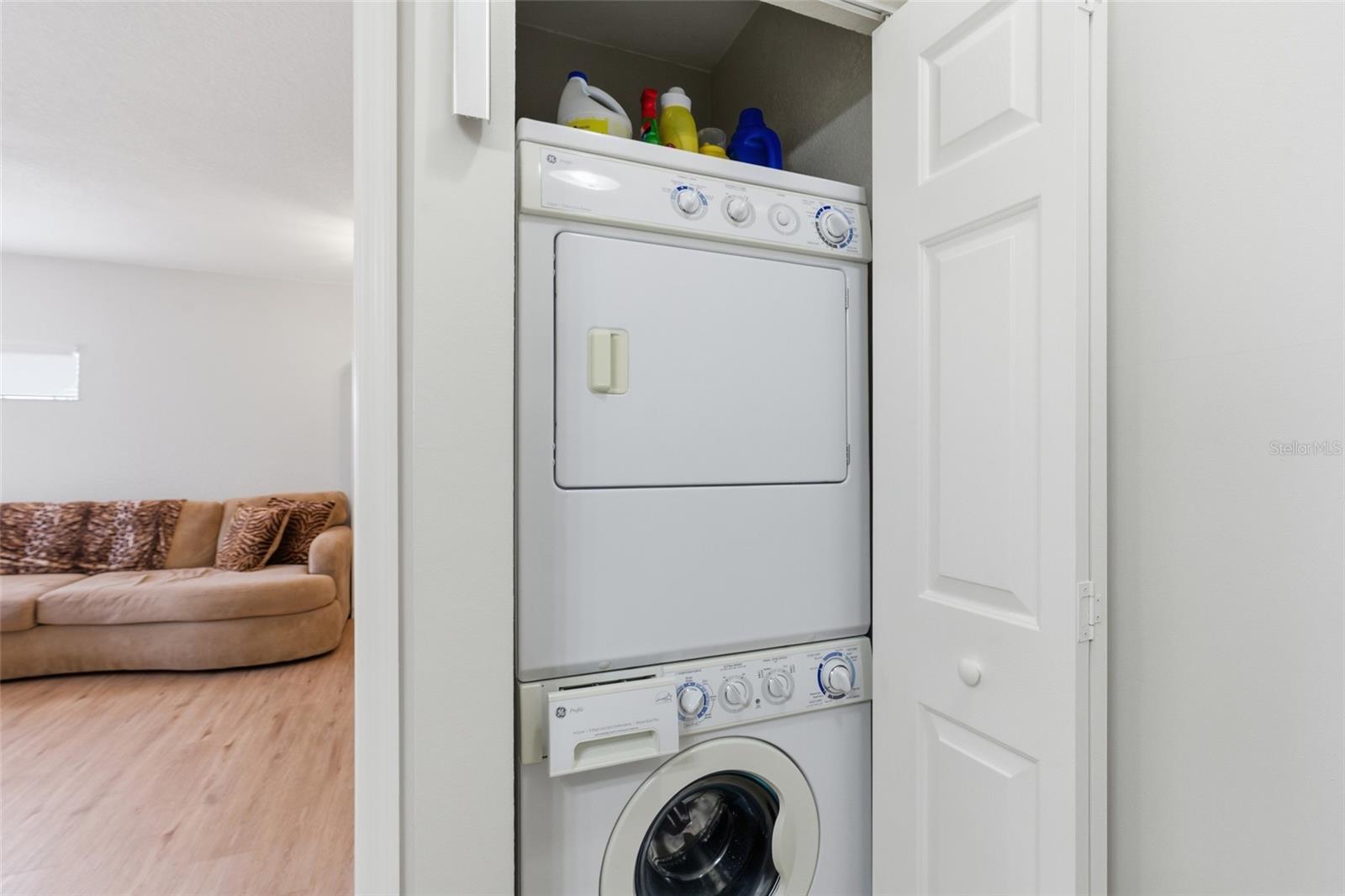 LAKE VIEW CONDO/HERITAGE LAKE PARK - Residential