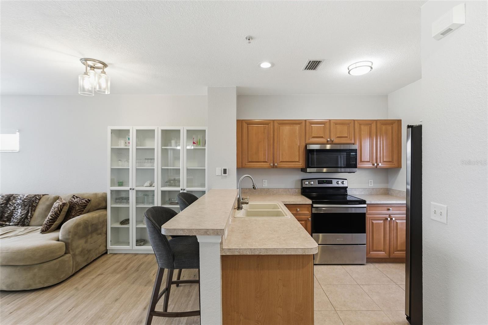 2040 WILLOW HAMMOCK CIRCLE 304