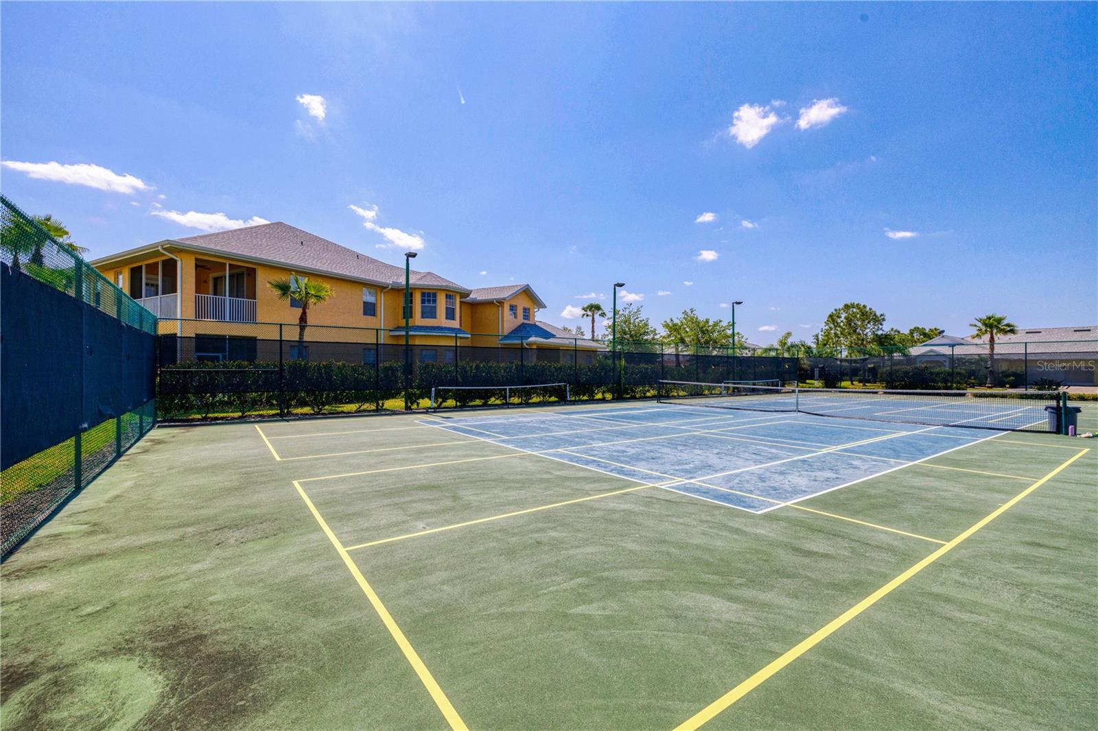 LAKE VIEW CONDO/HERITAGE LAKE PARK - Residential