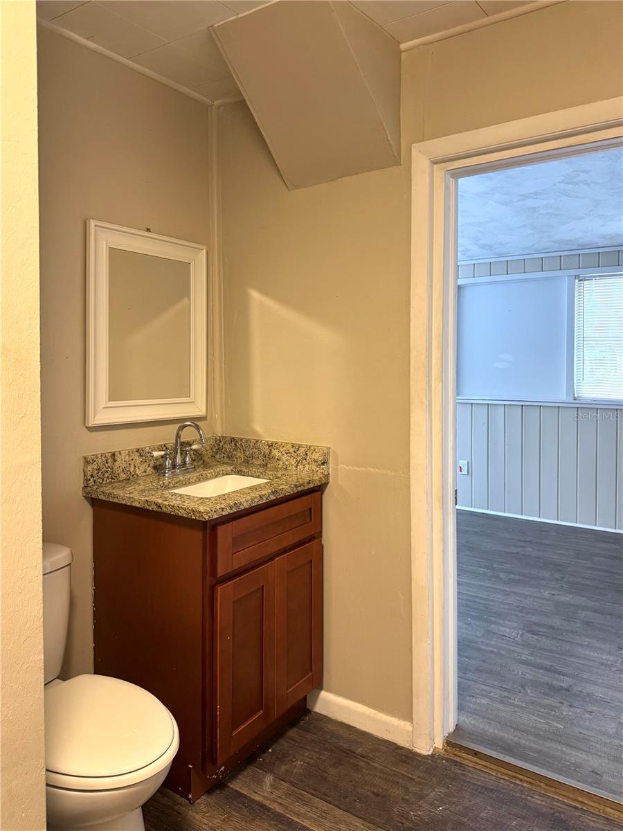 003185 - UNREC TRACTS IN 16-19S-20E - Residential
