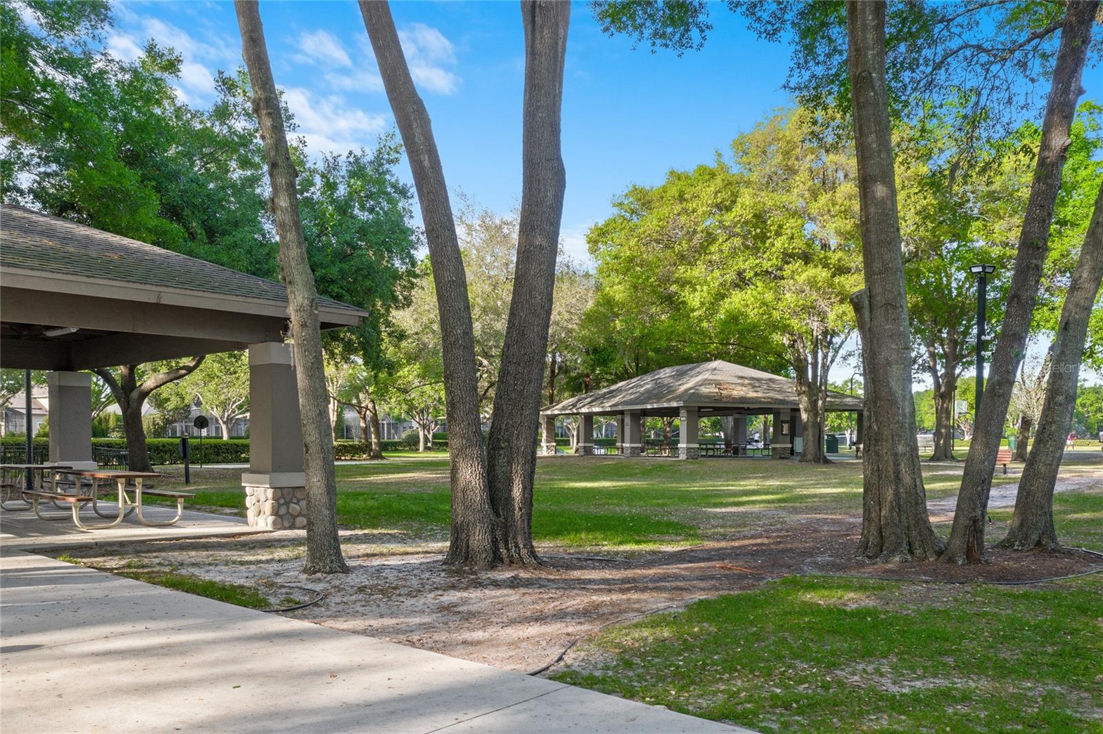 REGENCY GREEN - Residential