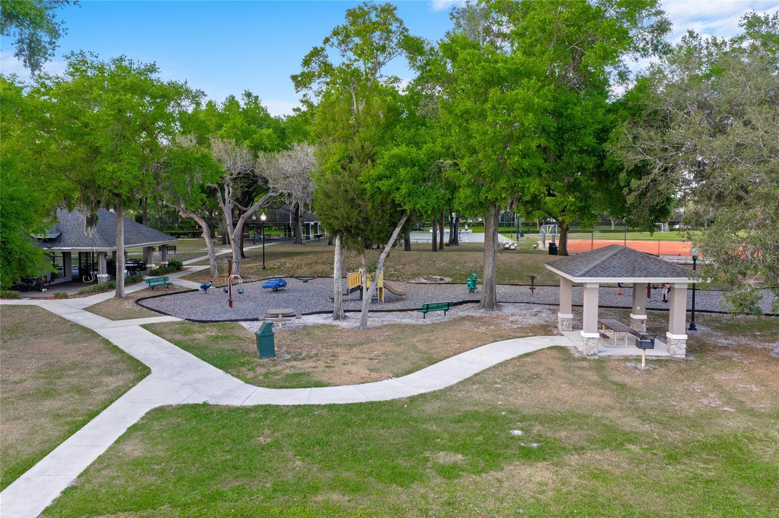 REGENCY GREEN - Residential