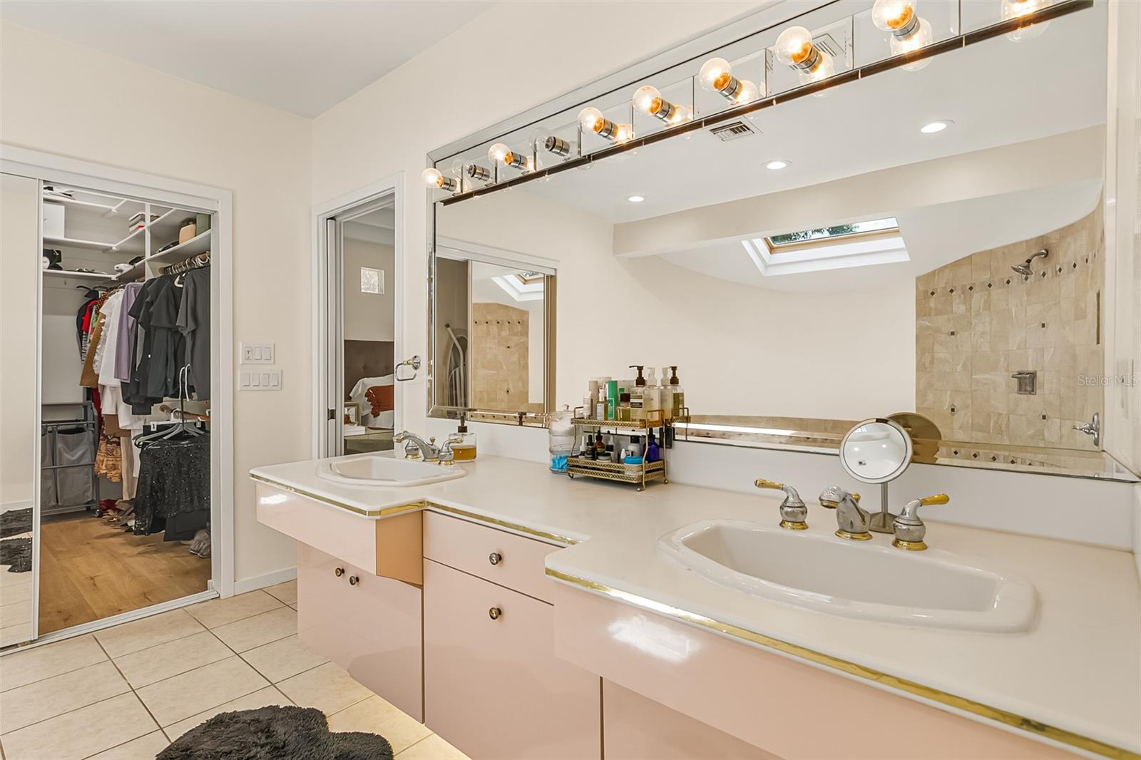 REGENCY GREEN - Residential