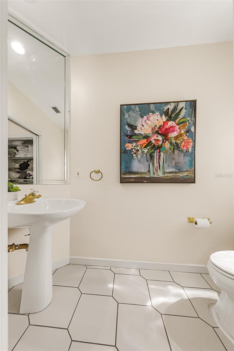 REGENCY GREEN - Residential