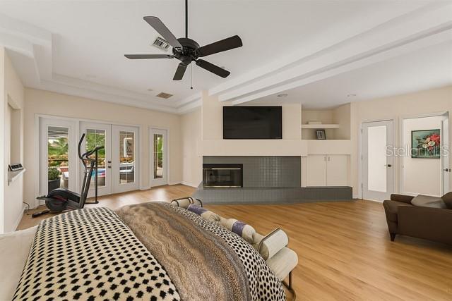 REGENCY GREEN - Residential