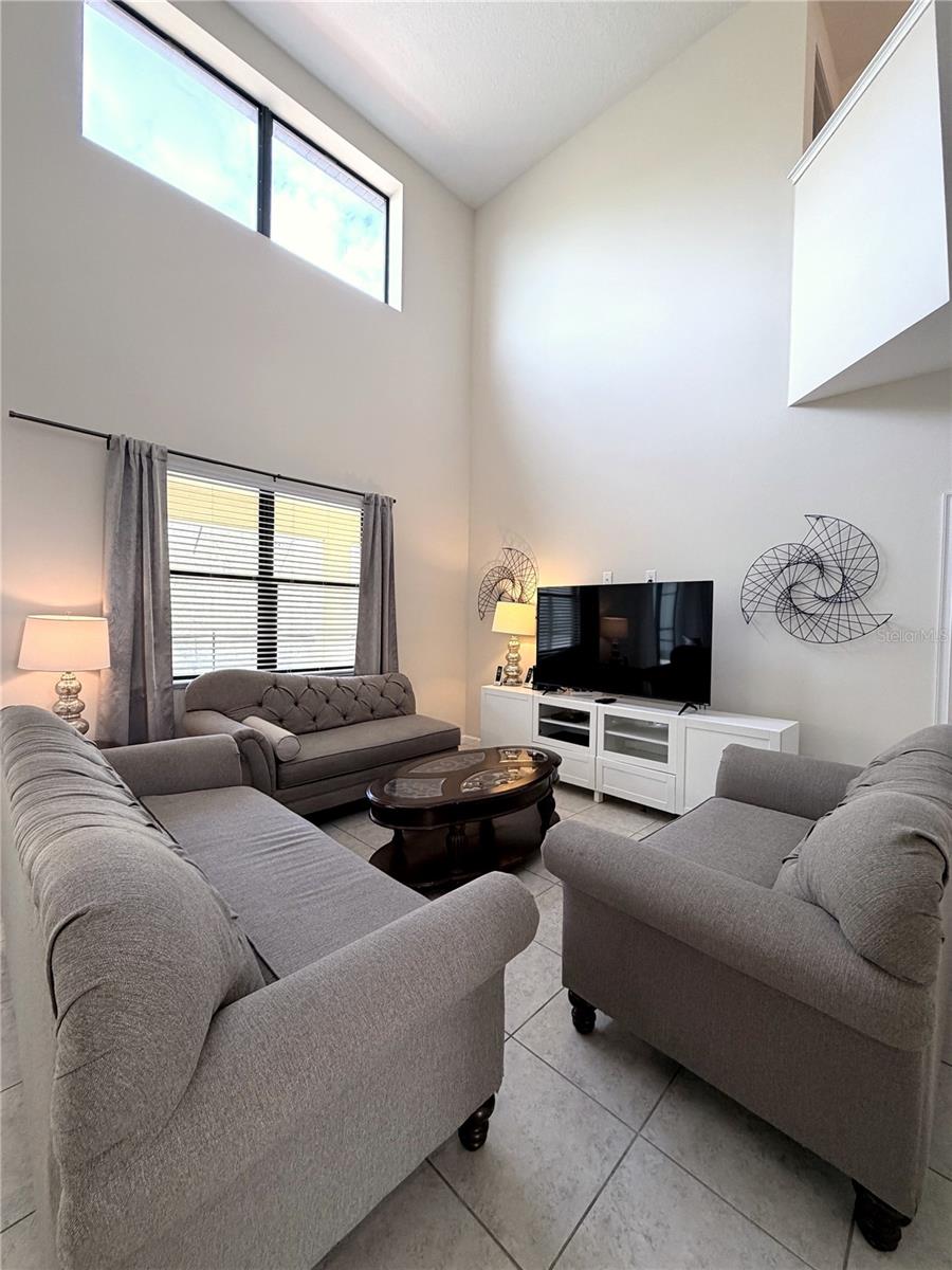 VERANDA PALMS PH 2A - Residential Lease