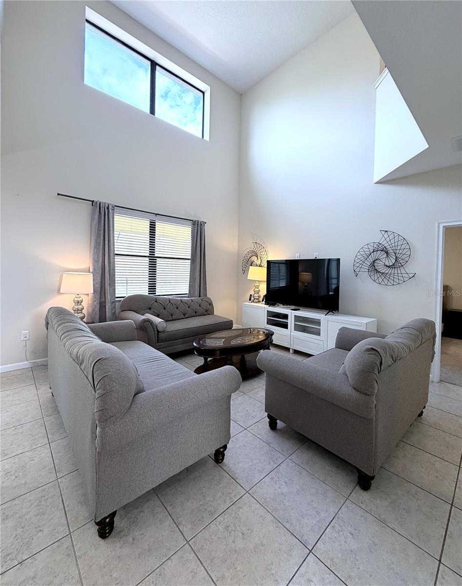 VERANDA PALMS PH 2A - Residential Lease