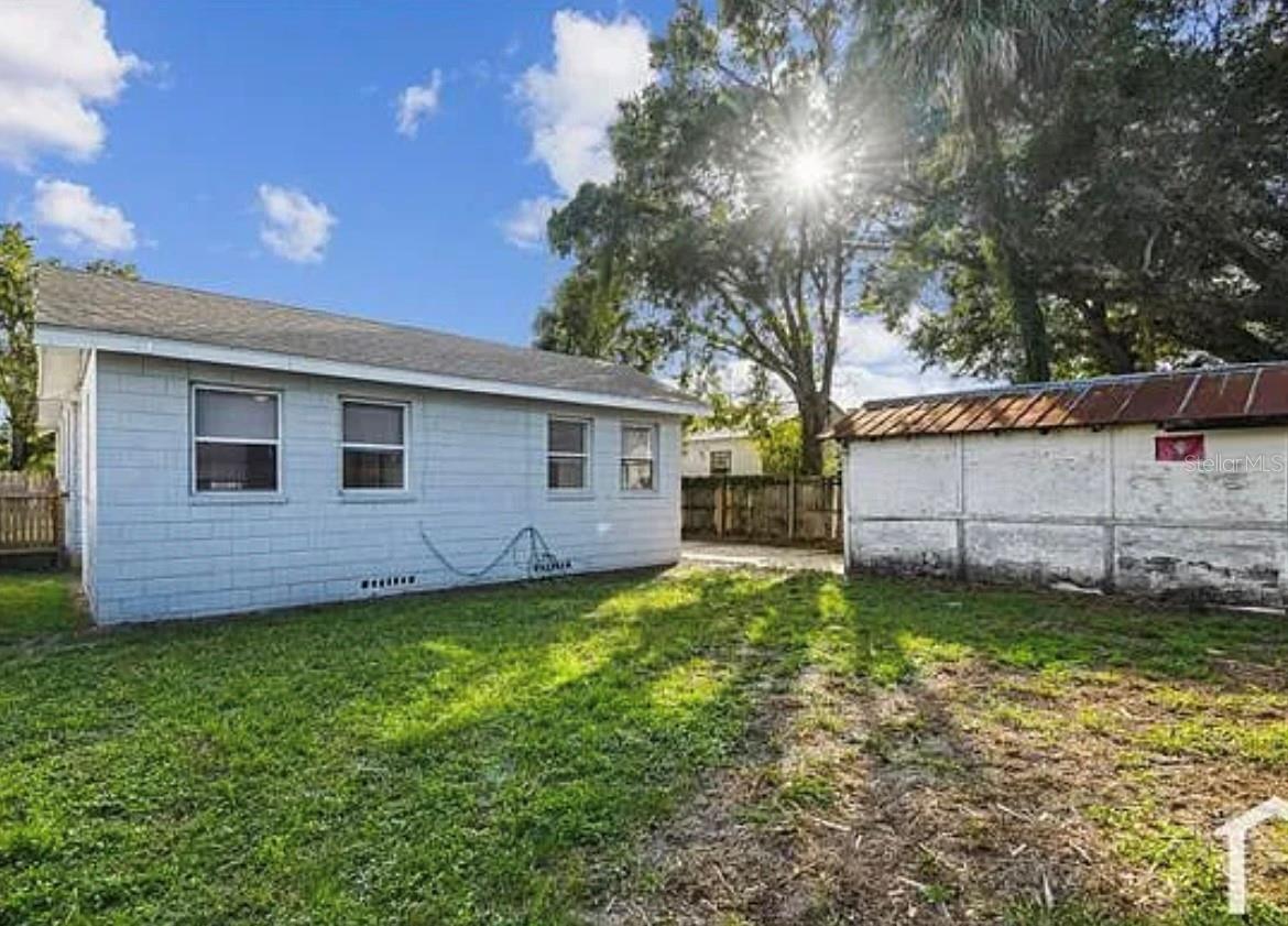 BENJAMINS 5TH ADD - Residential Lease