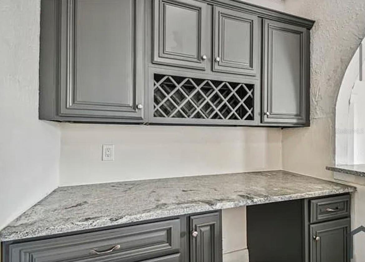 BENJAMINS 5TH ADD - Residential Lease