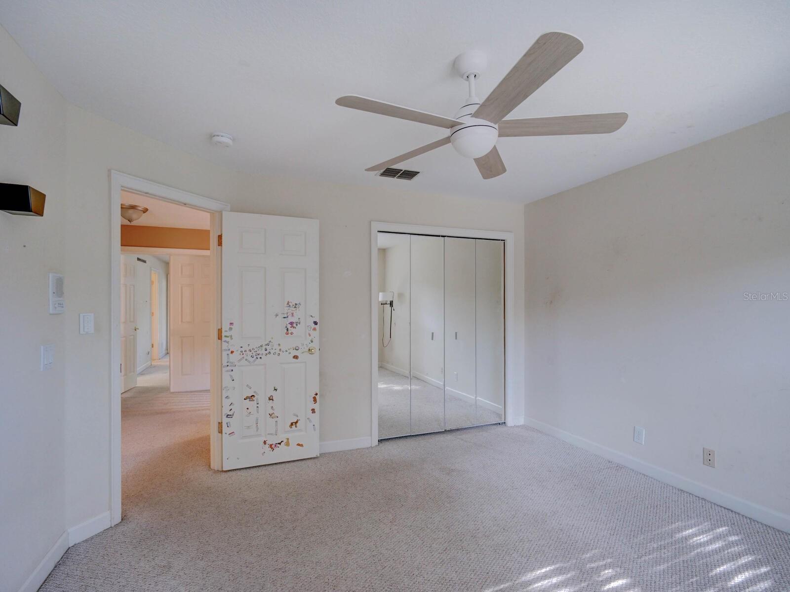 CREEKSIDE ON BELCHER - Residential