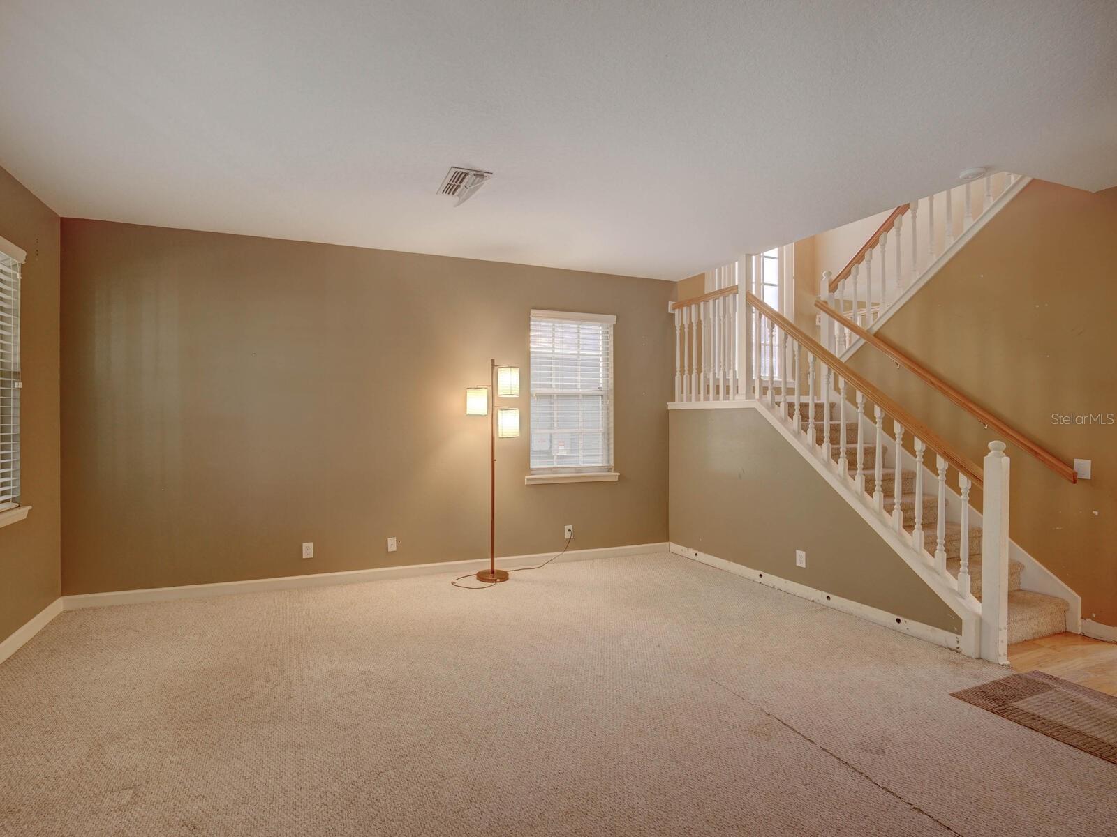 CREEKSIDE ON BELCHER - Residential