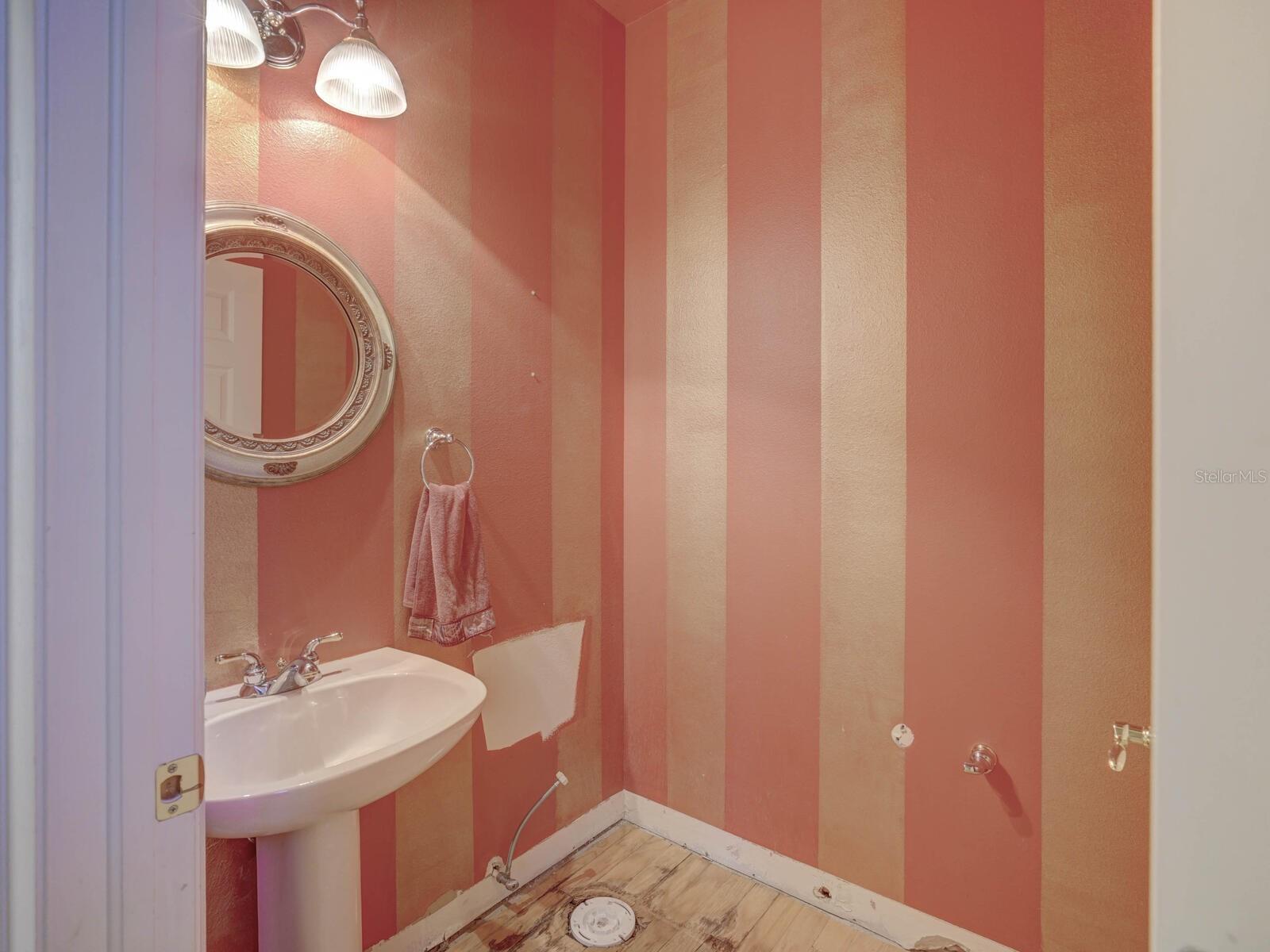 CREEKSIDE ON BELCHER - Residential