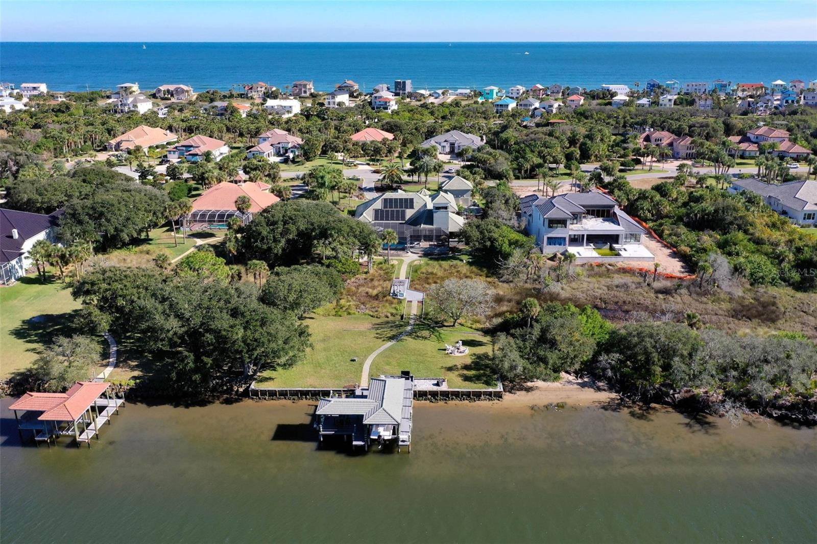 ISLAND ESTATES - Residential