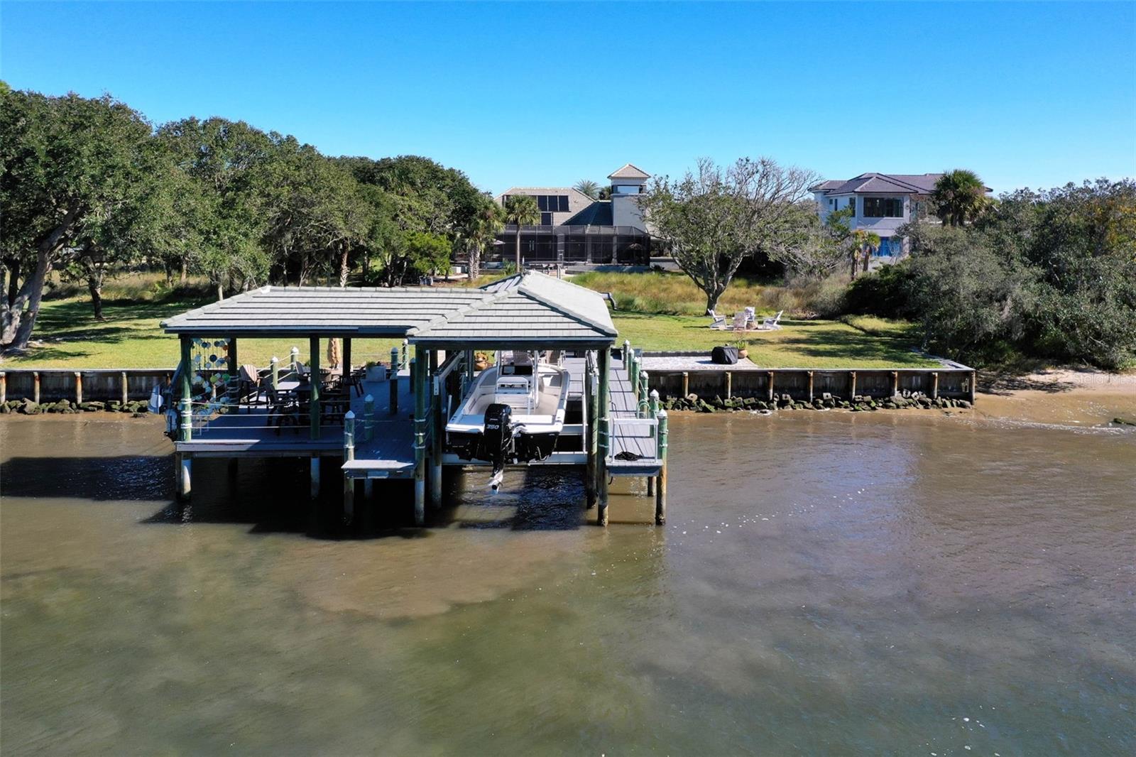 ISLAND ESTATES - Residential