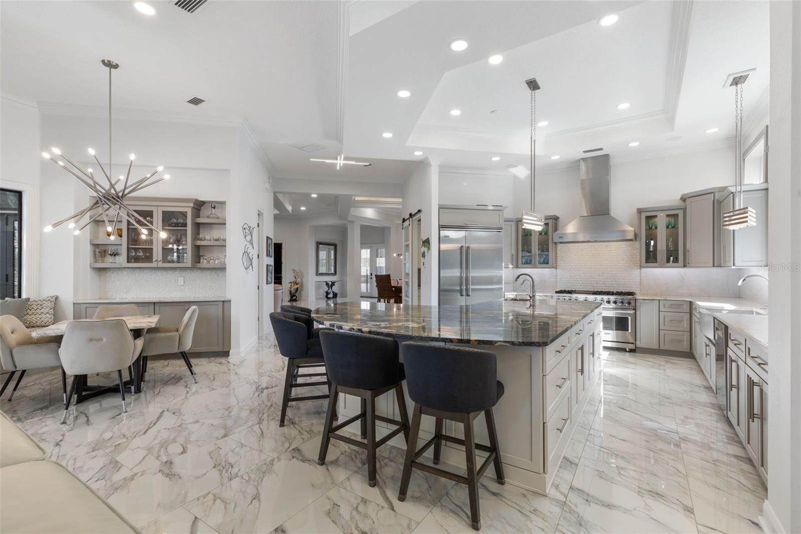 ISLAND ESTATES - Residential