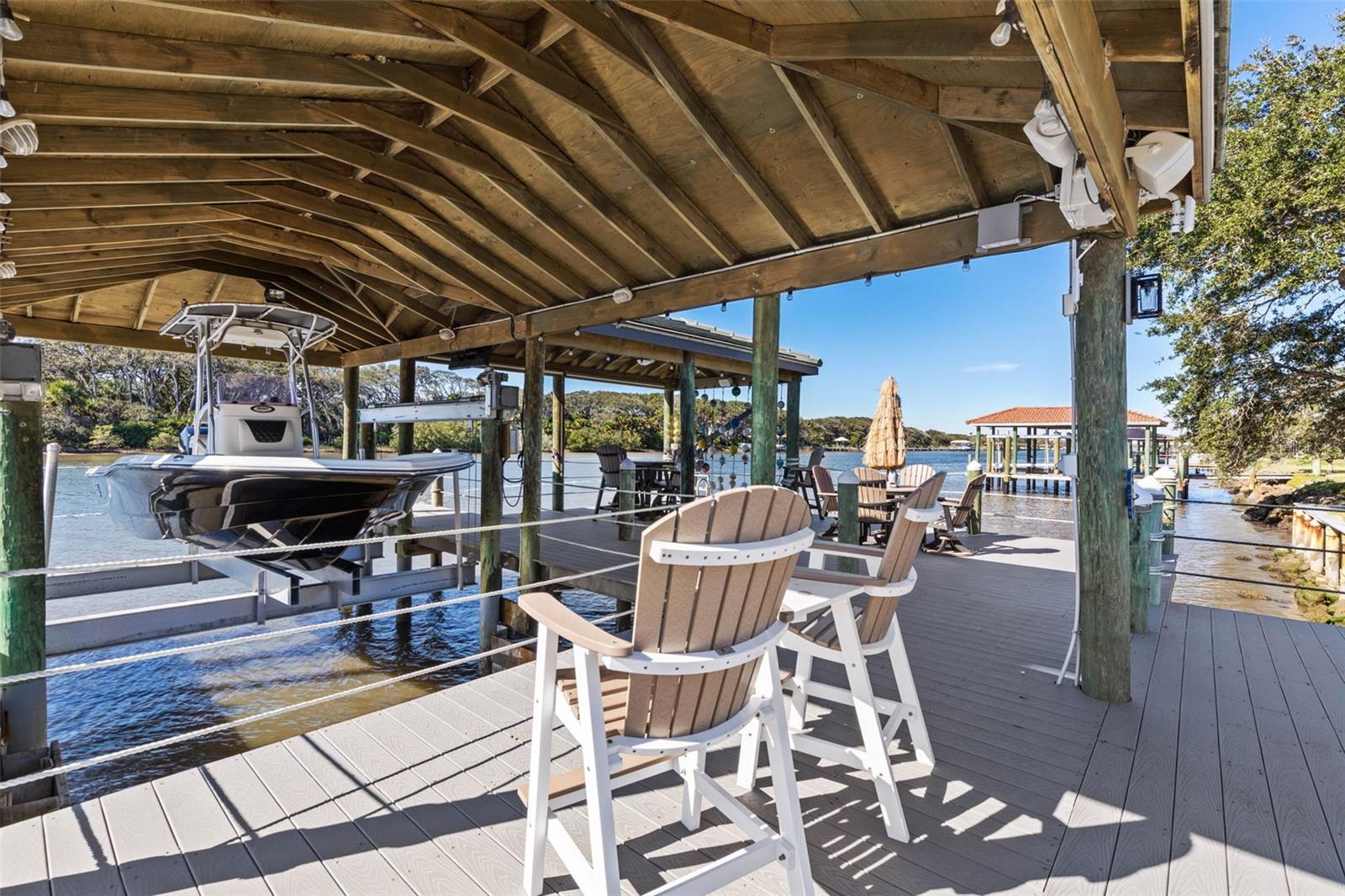 ISLAND ESTATES - Residential