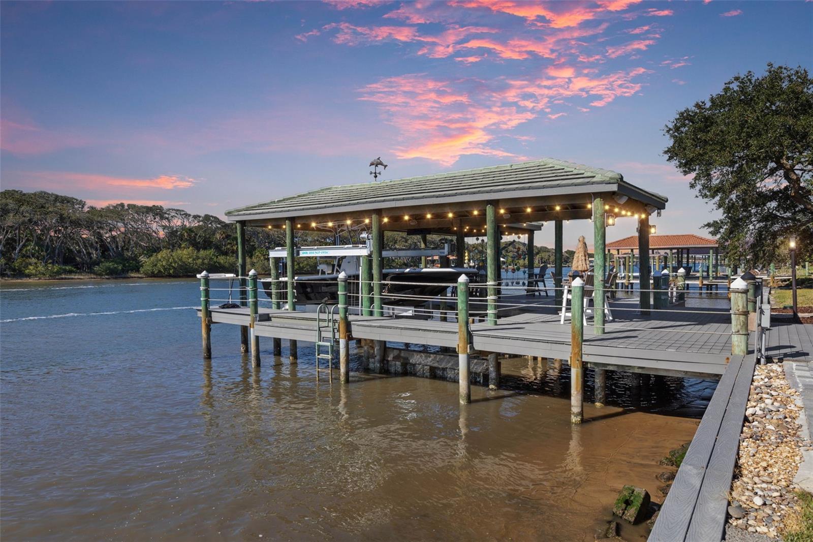 ISLAND ESTATES - Residential