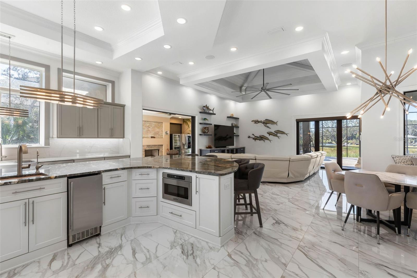 ISLAND ESTATES - Residential