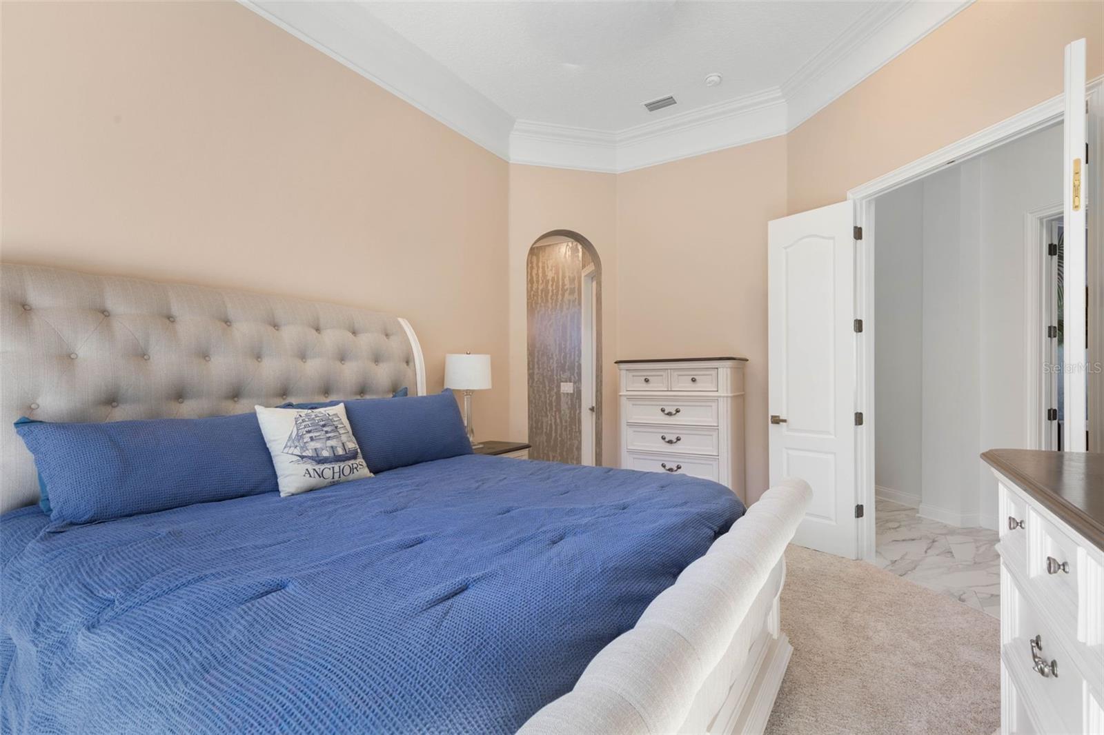 ISLAND ESTATES - Residential