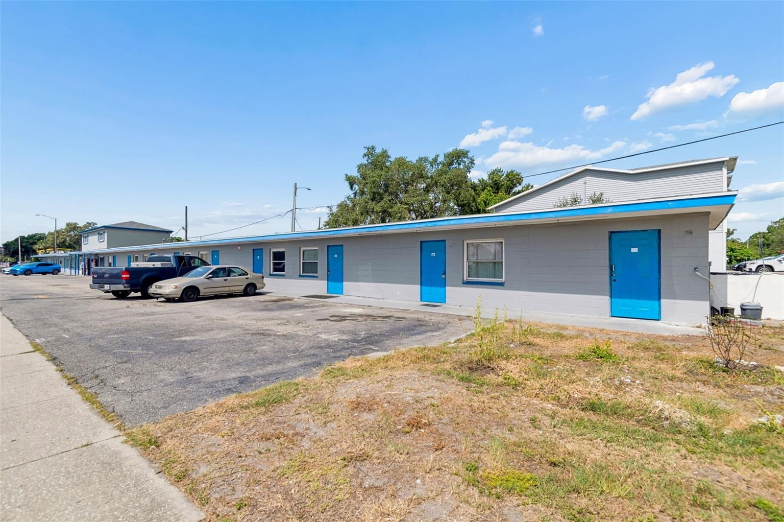 6409 S DALE MABRY HIGHWAY