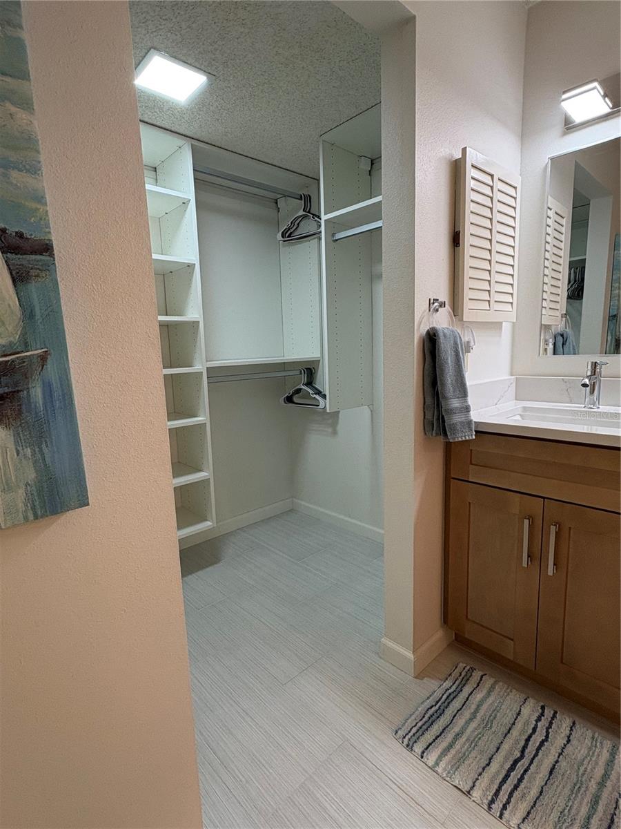 BAYPORT - Residential Lease