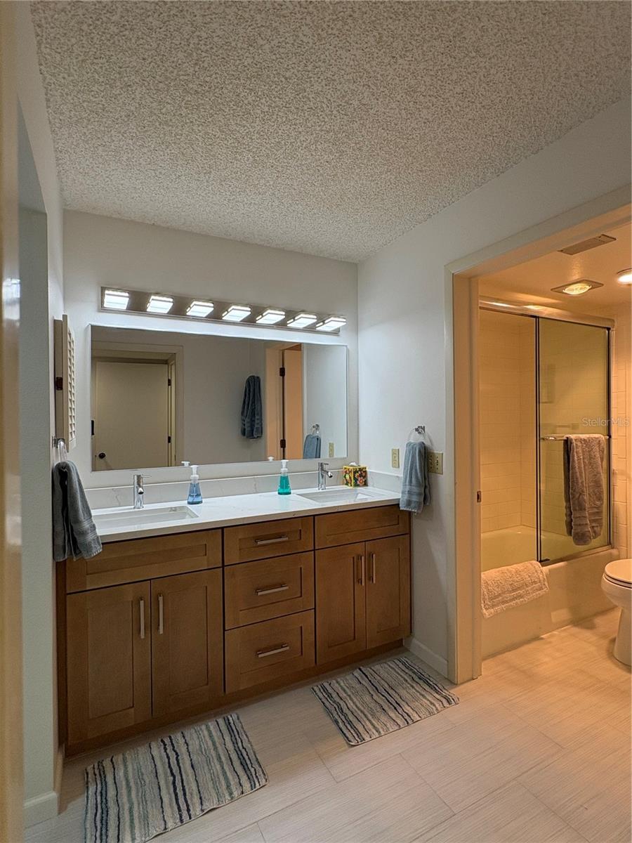 BAYPORT - Residential Lease