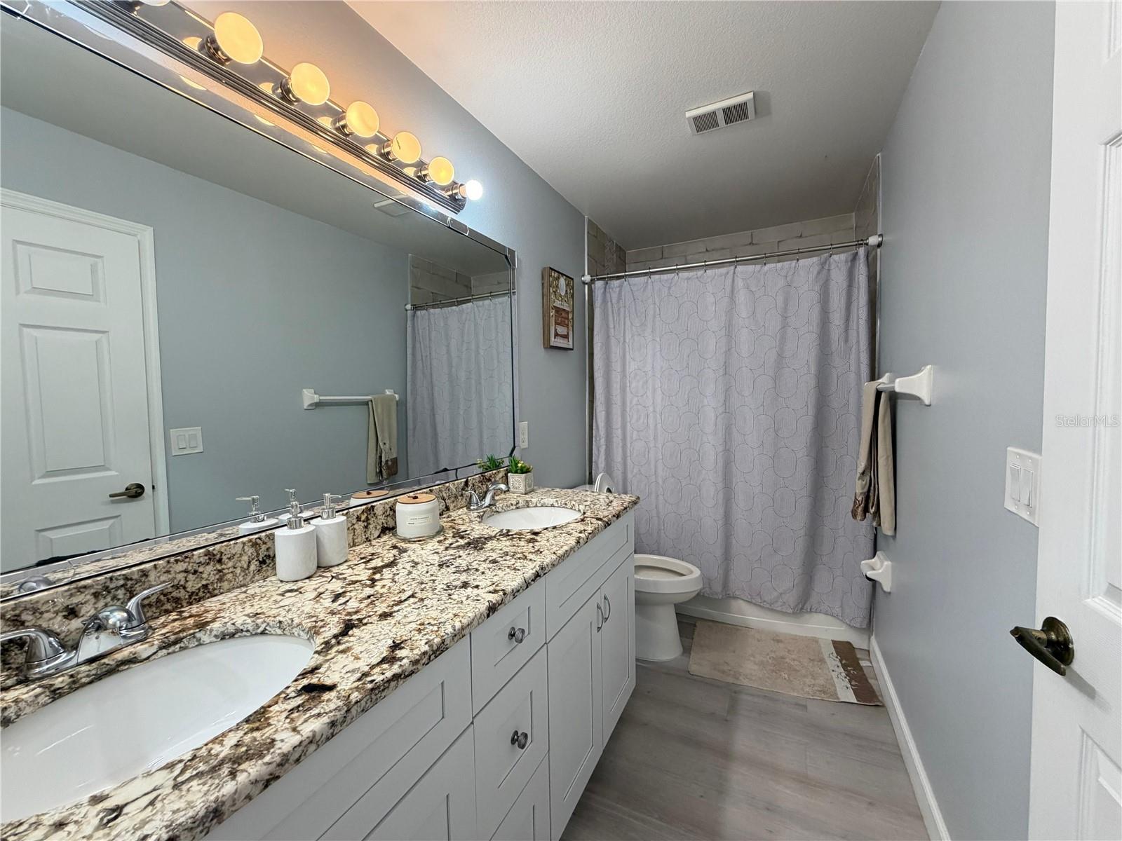 WATERFORD LAKES TR N07 PH 03 - Residential