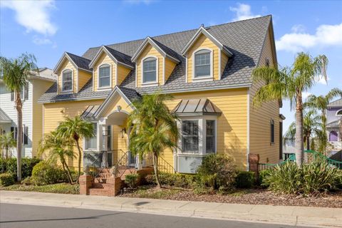 A home in MOUNT DORA