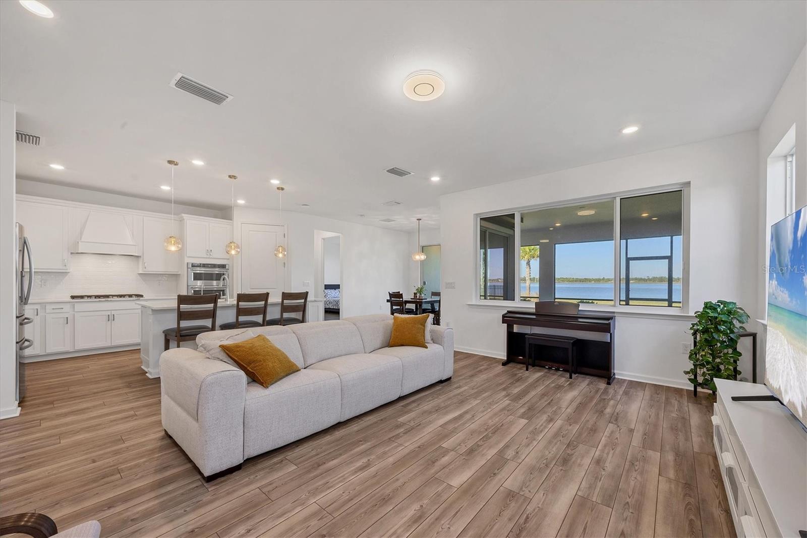 BABCOCK RANCH COMMUNITY EDGEWATER - Residential