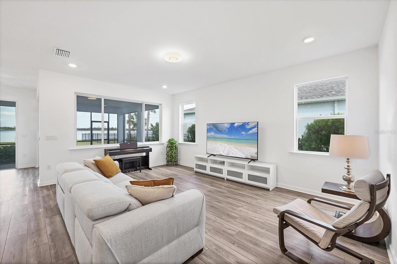 BABCOCK RANCH COMMUNITY EDGEWATER - Residential