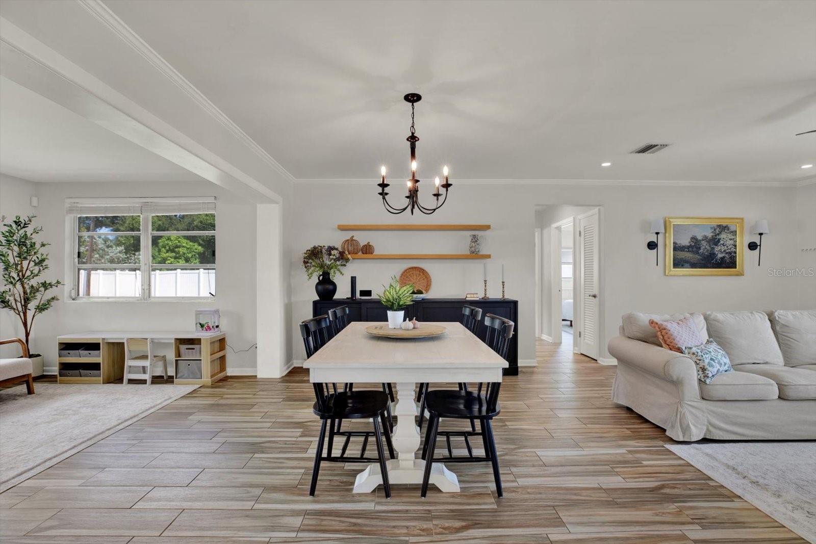 1858 PEACEFUL LANE W