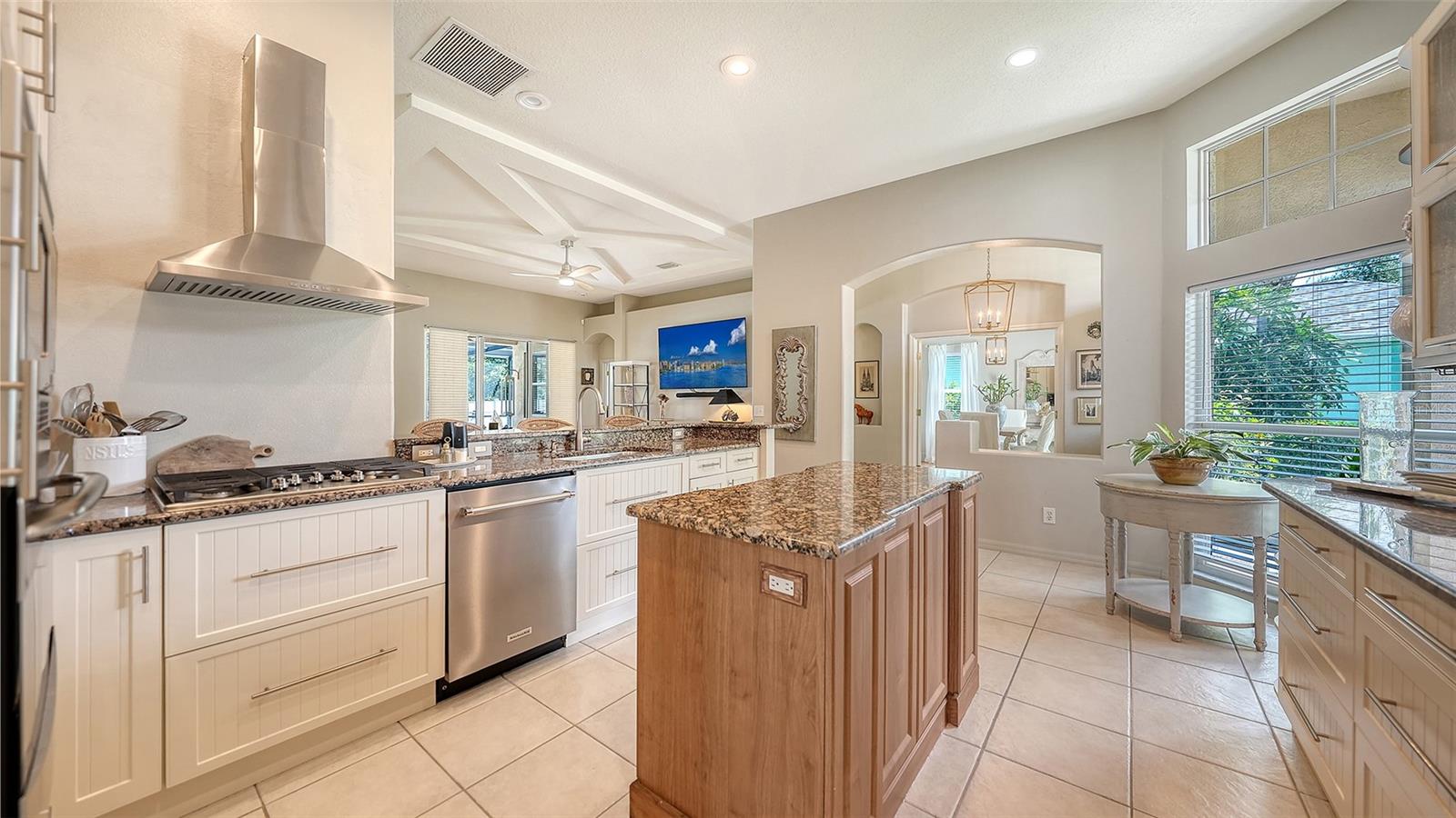 5122 CREEKSIDE TRAIL