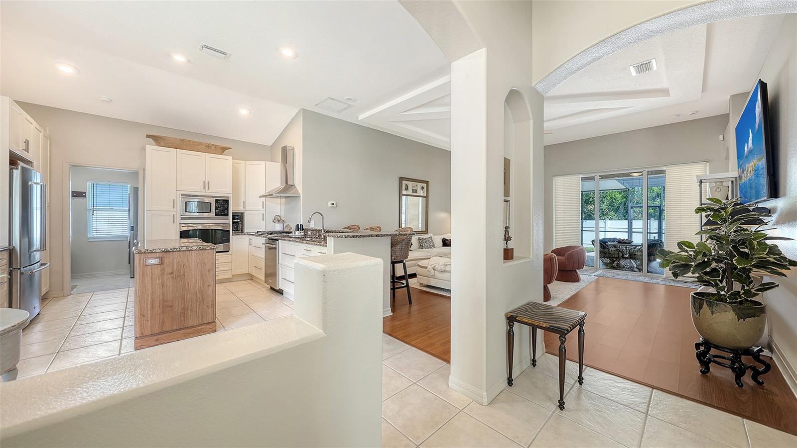5122 CREEKSIDE TRAIL