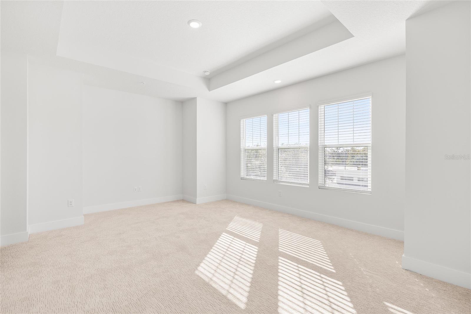 APEX AT SEMINOLE HEIGHTS - Residential Lease