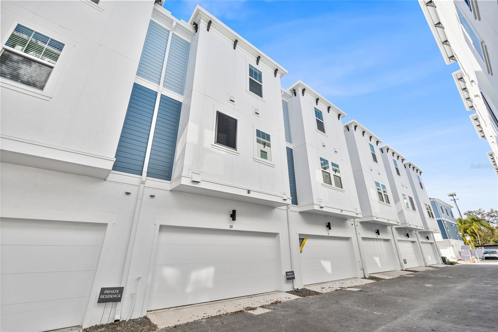 APEX AT SEMINOLE HEIGHTS - Residential Lease