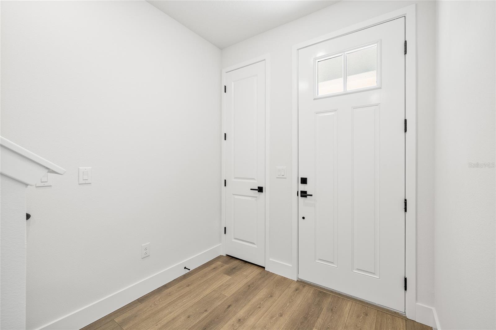 APEX AT SEMINOLE HEIGHTS - Residential Lease