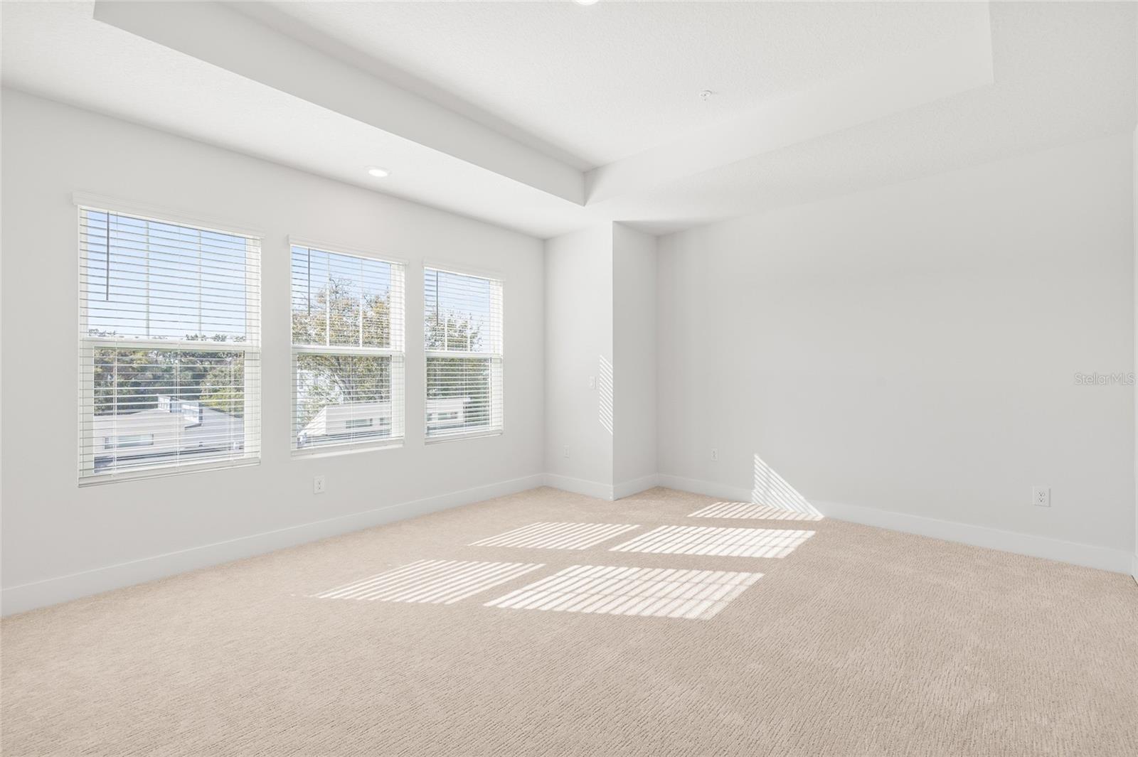 APEX AT SEMINOLE HEIGHTS - Residential Lease