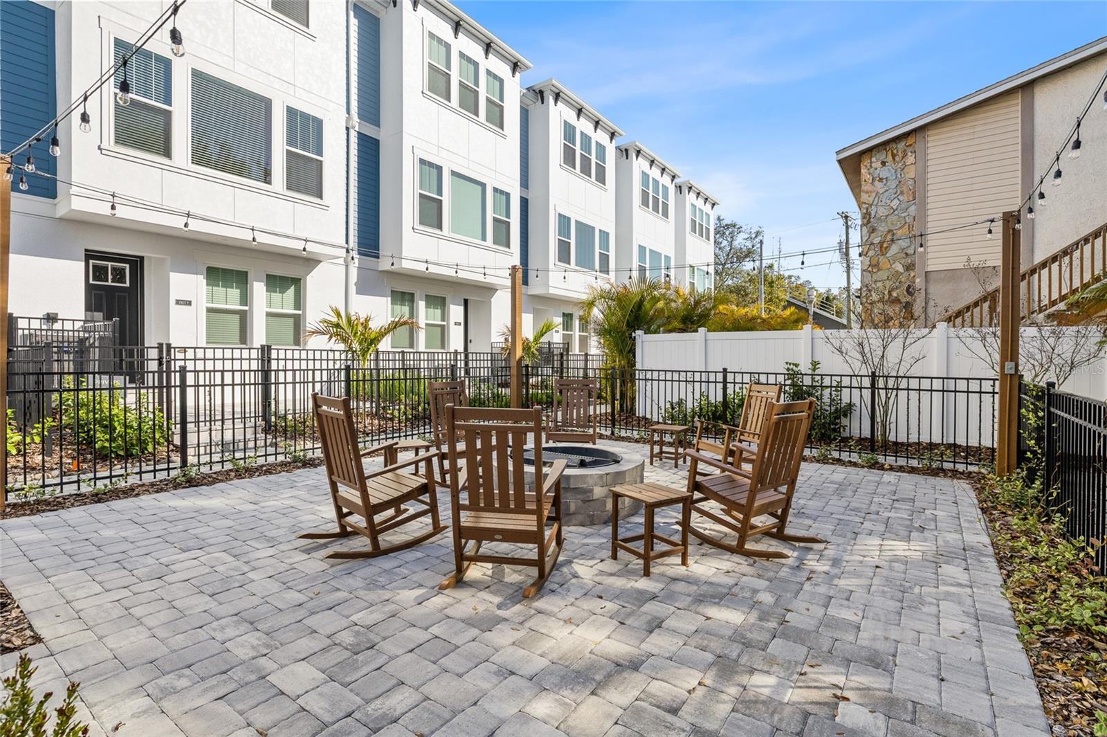 APEX AT SEMINOLE HEIGHTS - Residential Lease