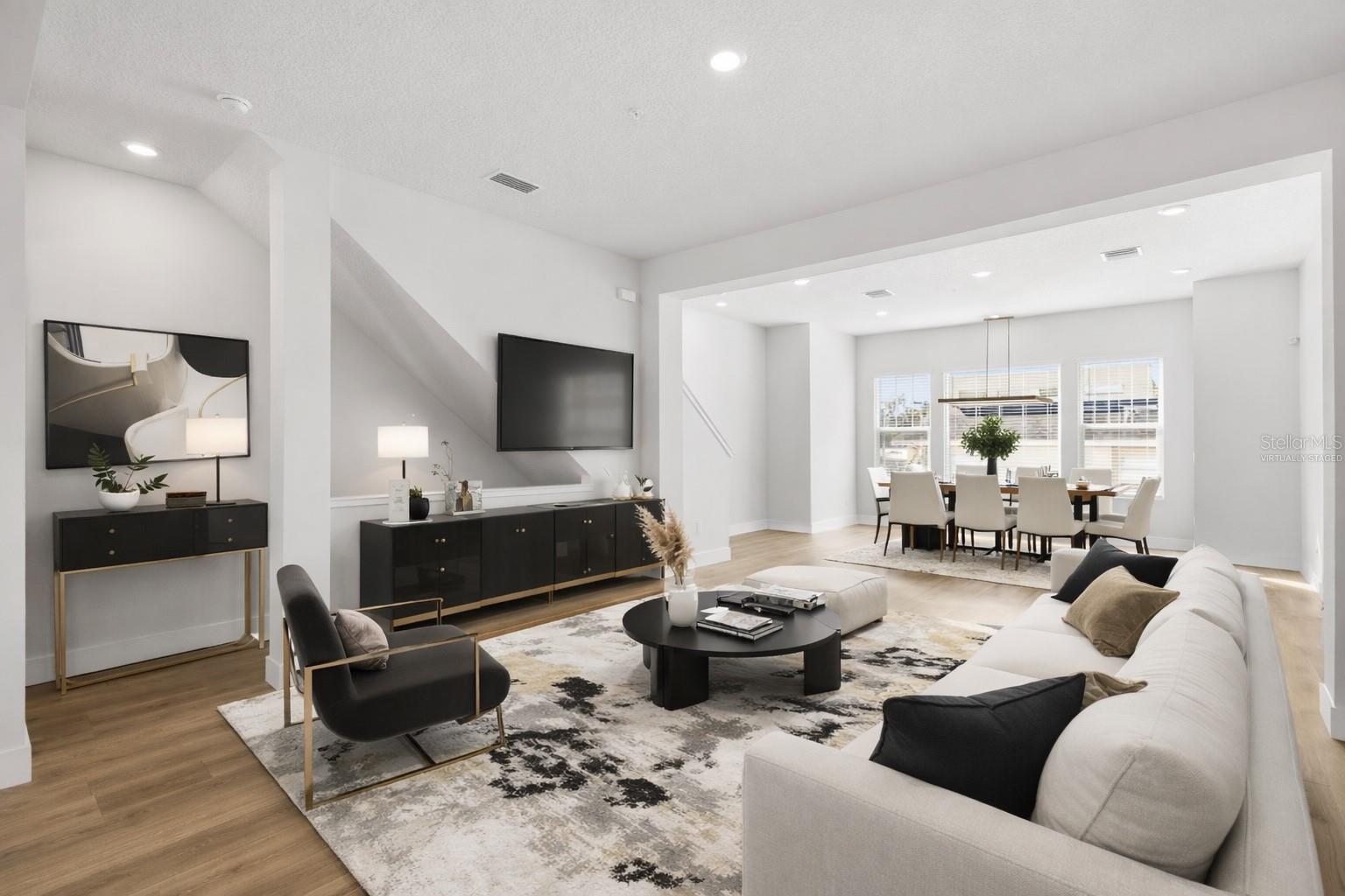 APEX AT SEMINOLE HEIGHTS - Residential Lease