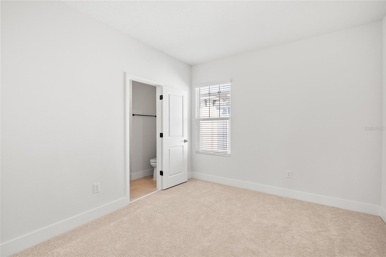 APEX AT SEMINOLE HEIGHTS - Residential Lease