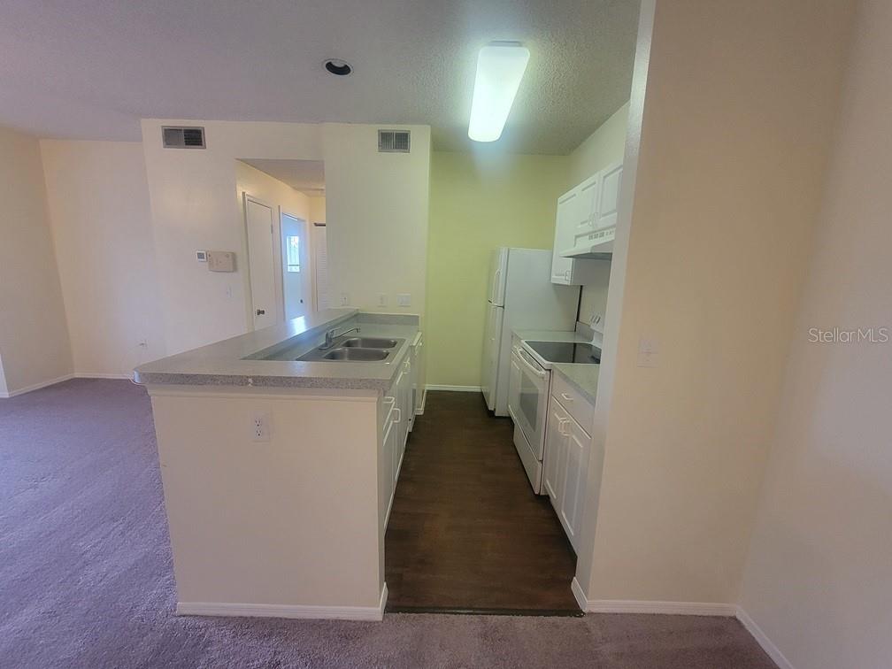 LANDINGS OF TAMPA A CONDO - Residential Lease